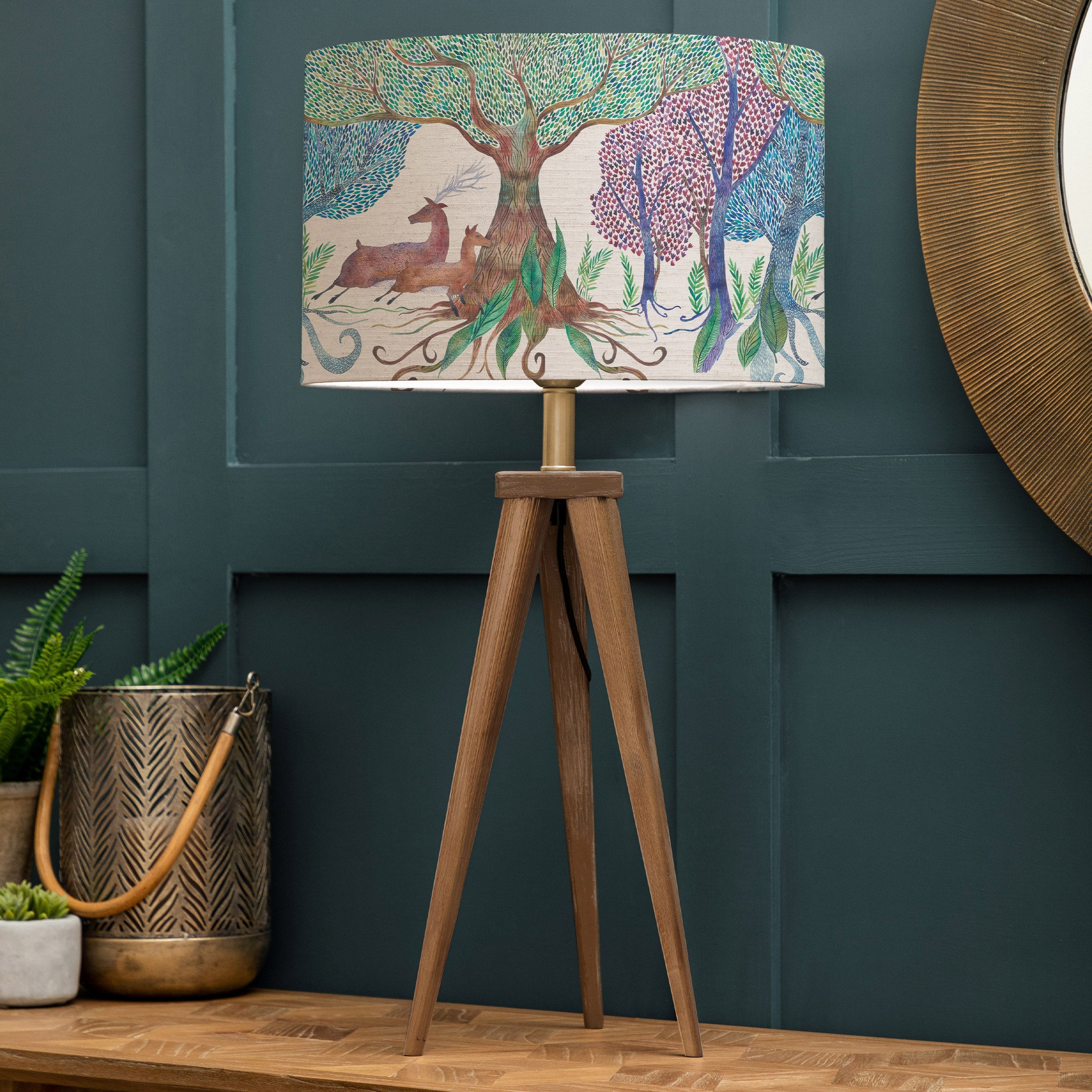 Willow Woods Eva & Aratus Complete Table Lamp