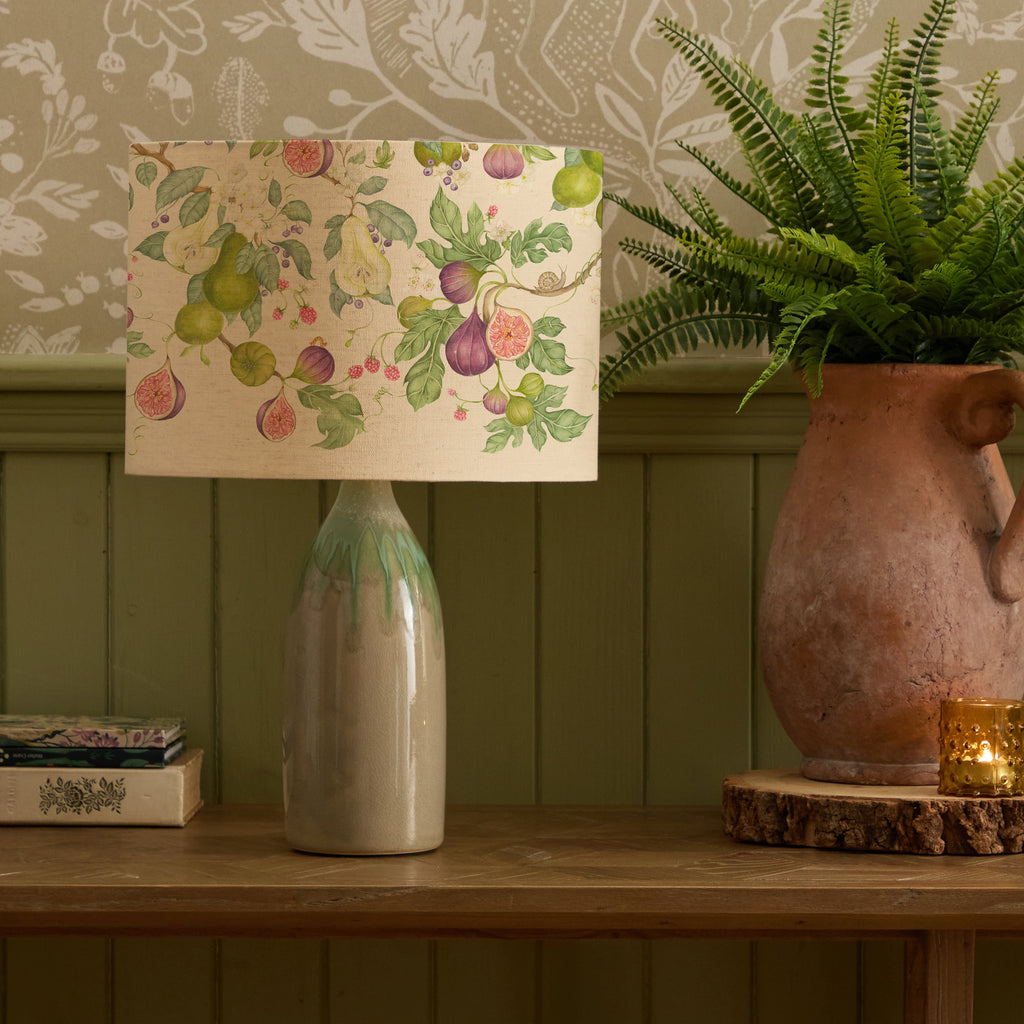 Shrubbery Fruits Eva & Narvi Complete Table Lamp