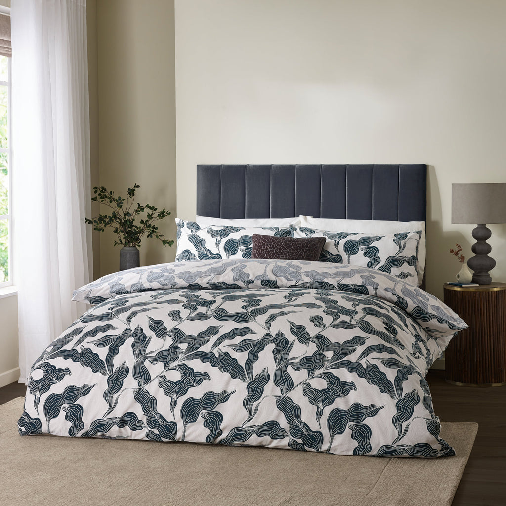 Lauro Printed Reversible Duvet Cover Set