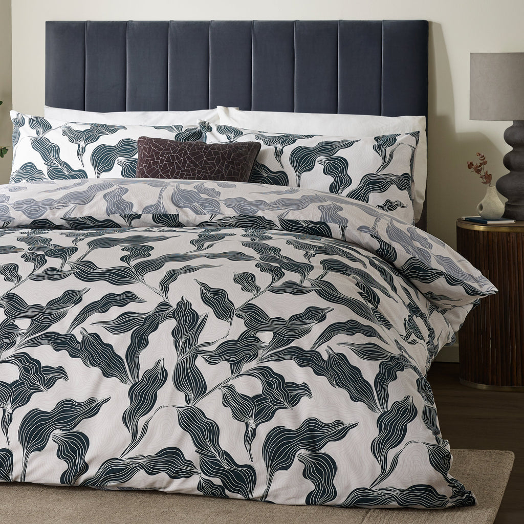 Lauro Printed Reversible Duvet Cover Set