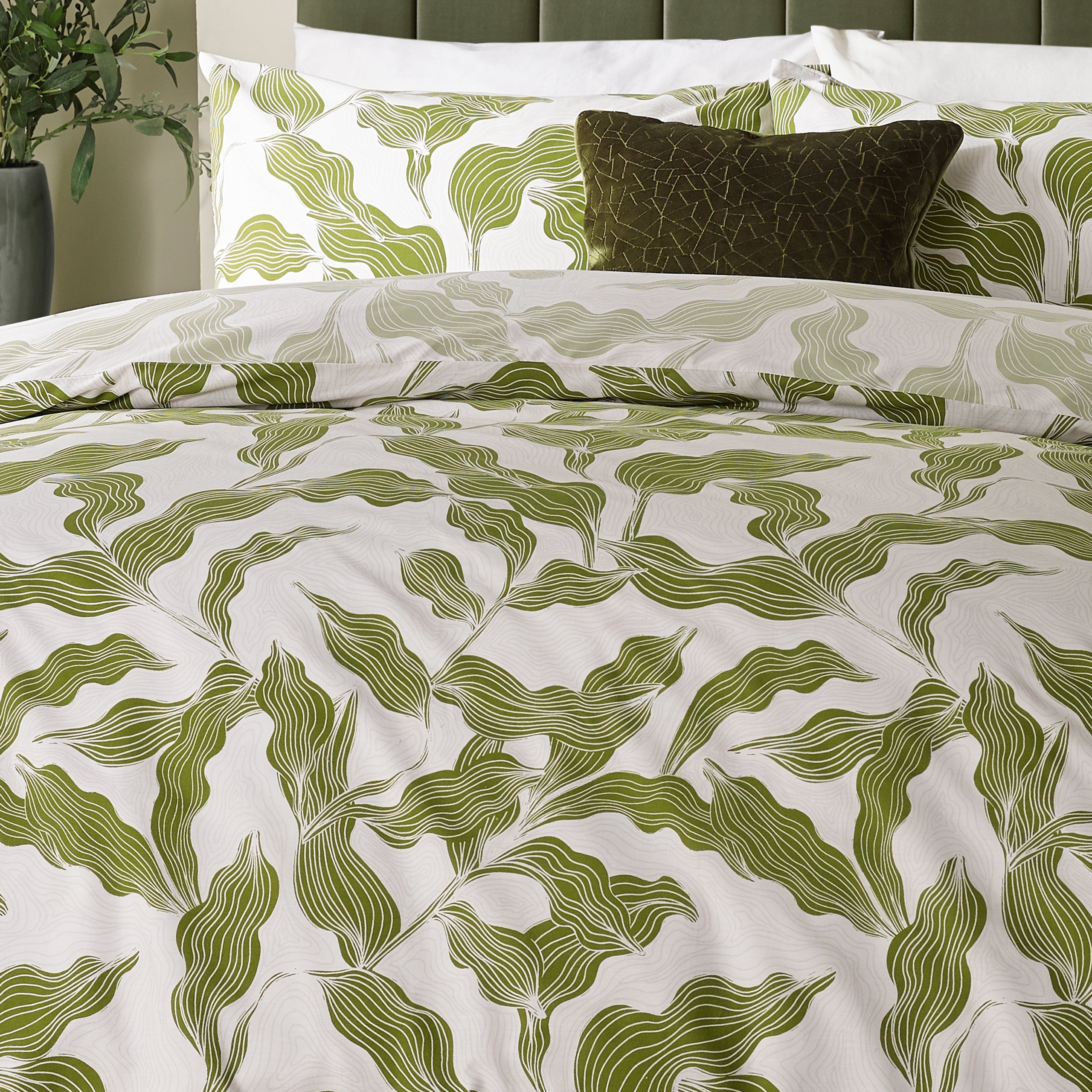 Lauro Printed Reversible Duvet Cover Set