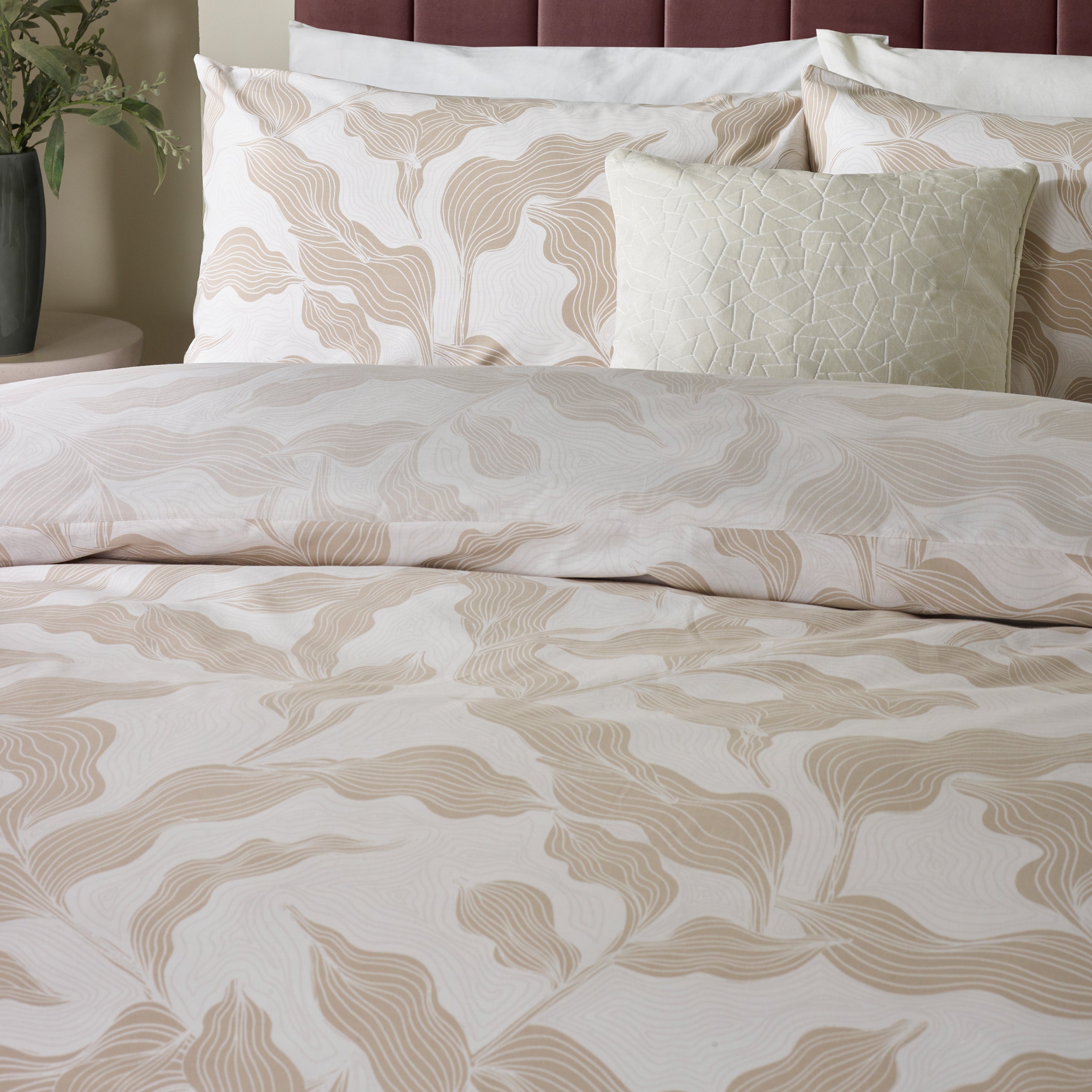 Lauro Printed Reversible Duvet Cover Set