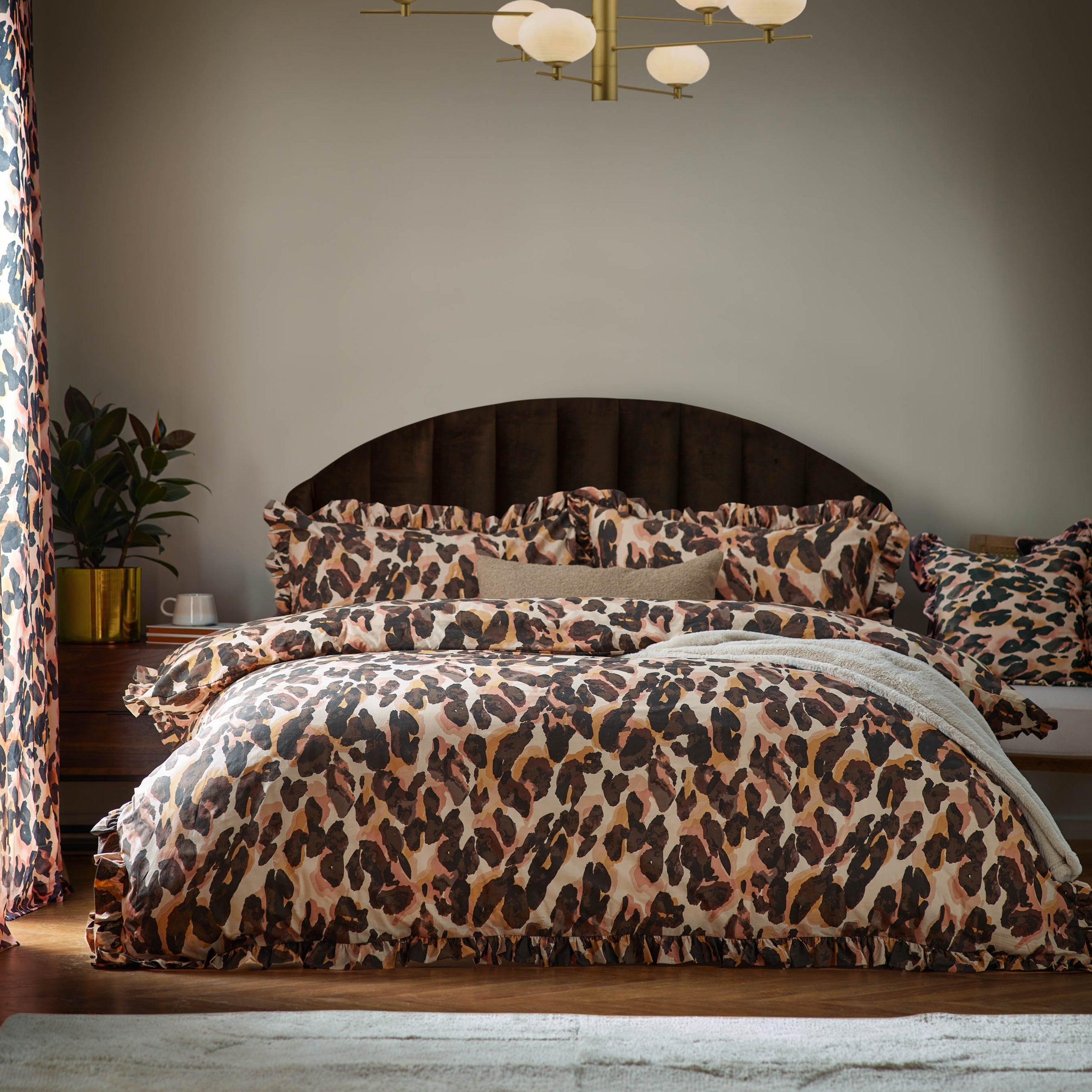 Leopard Printed Frill Trim Duvet Cover Set