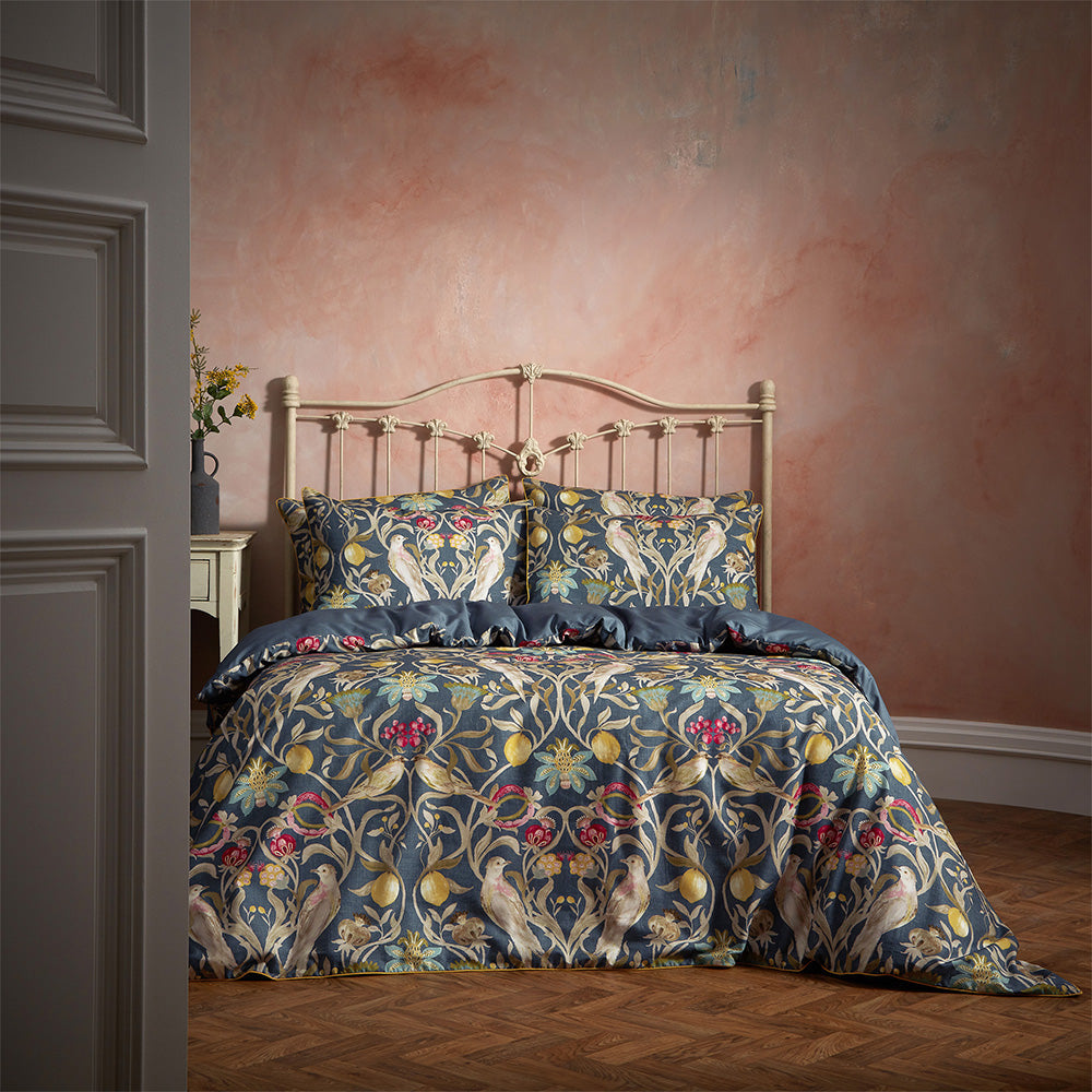 Songbird Traditional Floral Printed Piped Duvet Cover Set