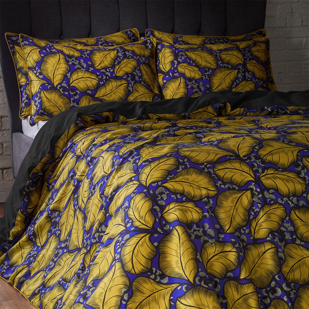 Magali Tropical Printed Cotton Sateen Piped Duvet Cover Set