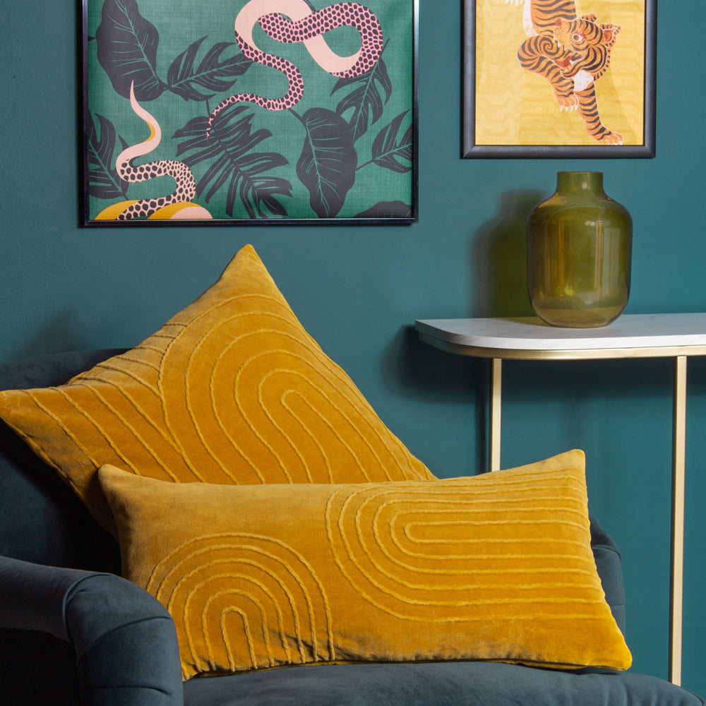 Mangata Soft Velvet Cushion