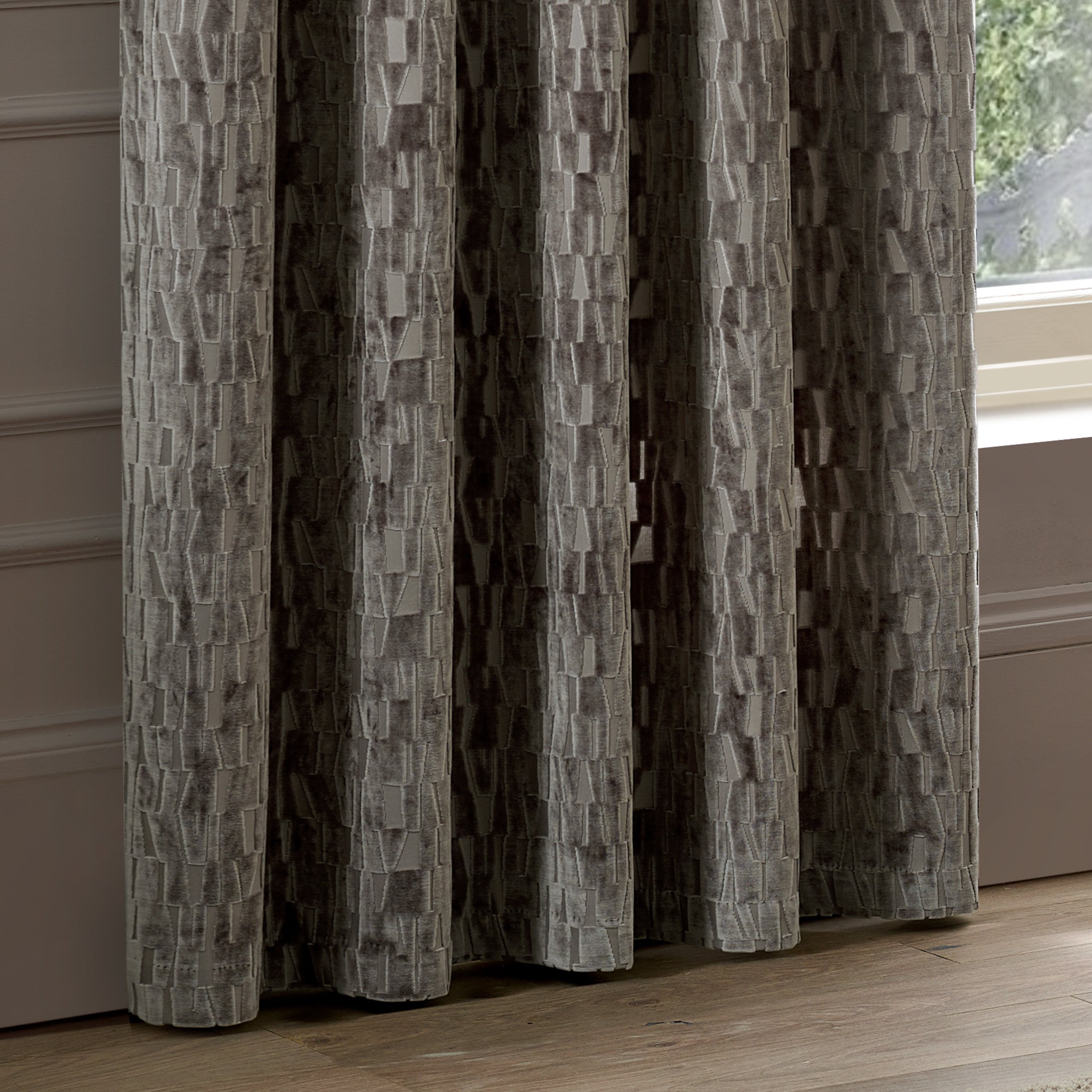 Manhattan Velvet Room Darkening Eyelet Curtains