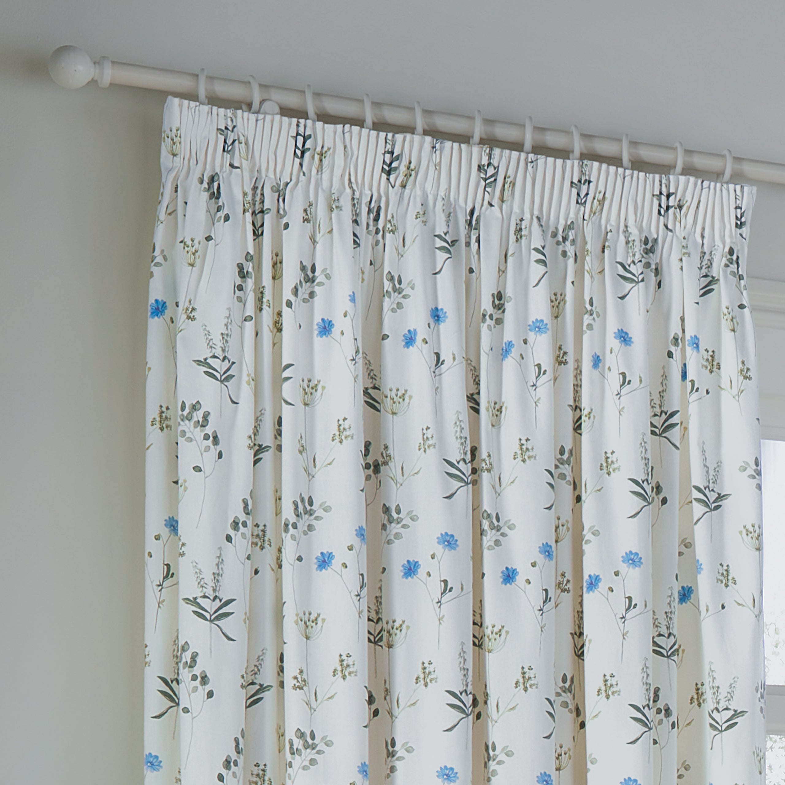 Meadow Floral 100% Cotton Lined Pencil Pleat Curtains