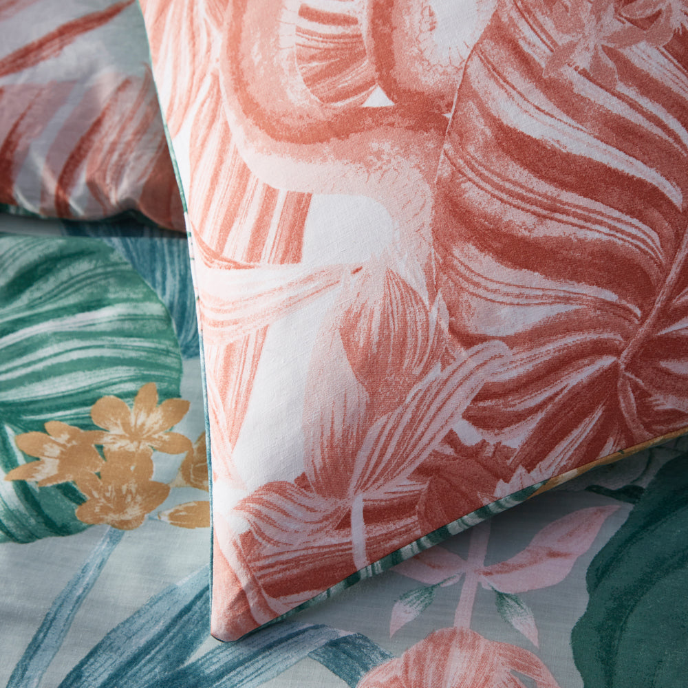 Medinilla Tropical Duvet Cover Set