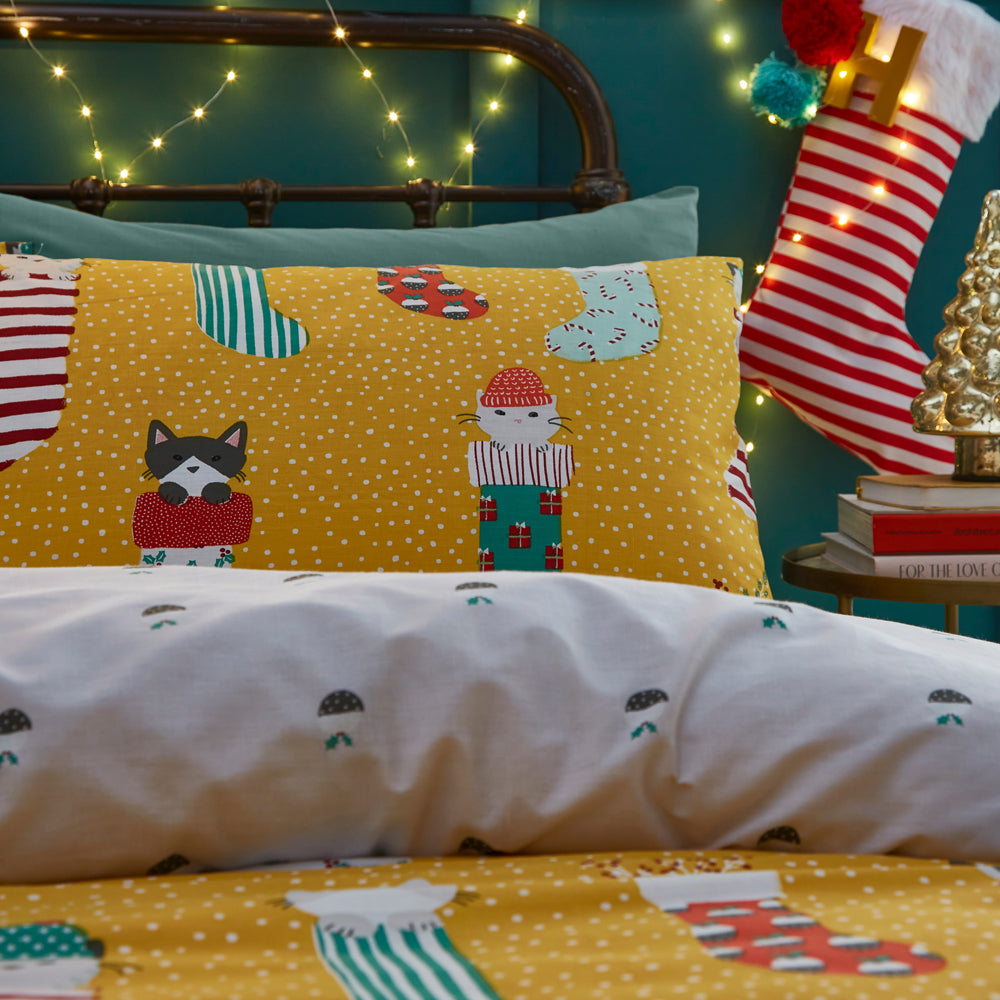 Meowy Christmas Festive Duvet Cover Set