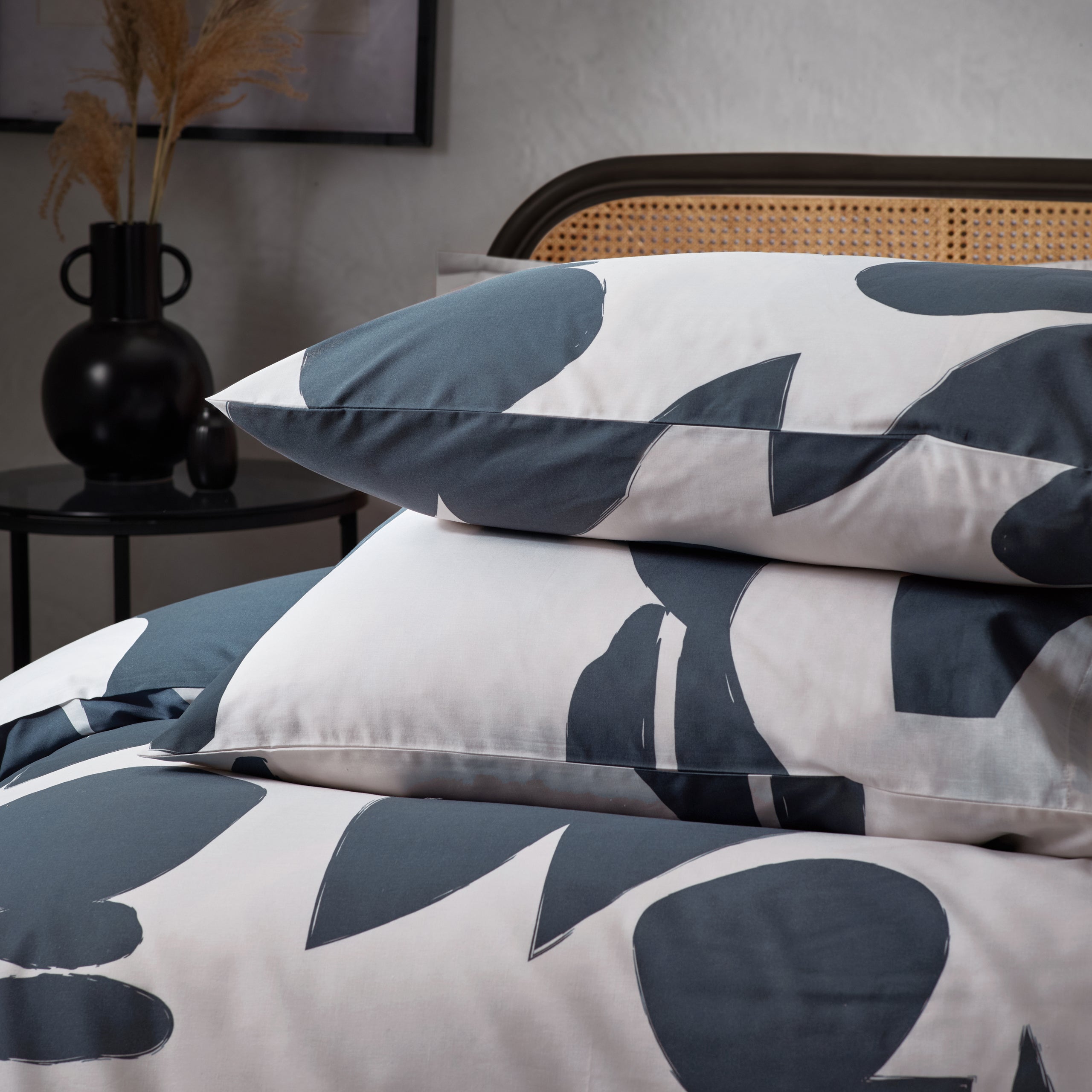 Meta Abstract Cotton Rich Duvet Cover Set