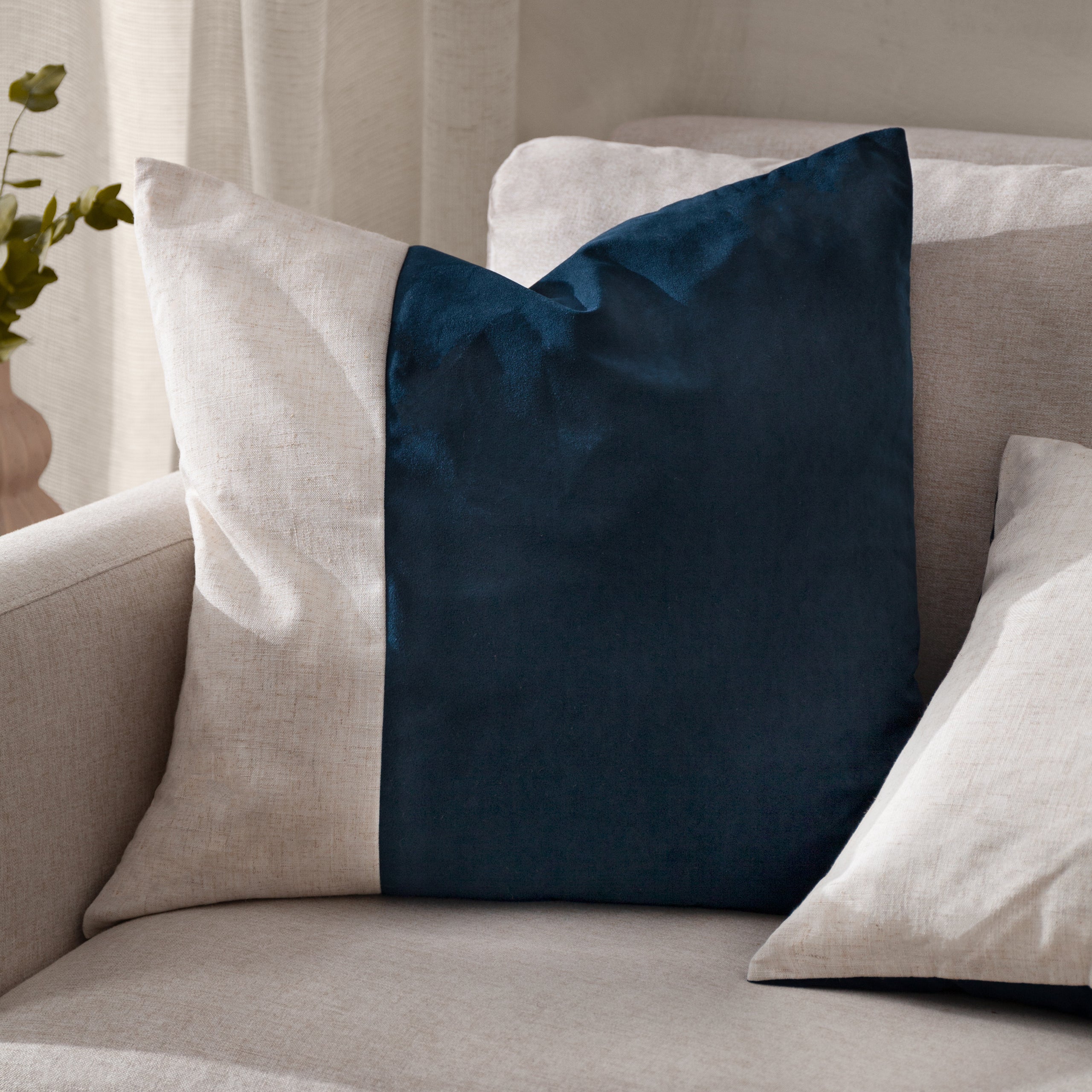 Morden Soft-Washed Velvet Cushion