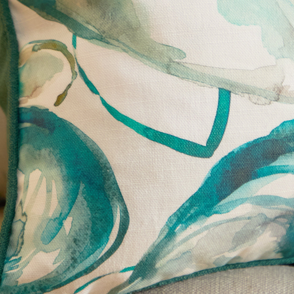 Mussel Shells Printed Piped Cushion