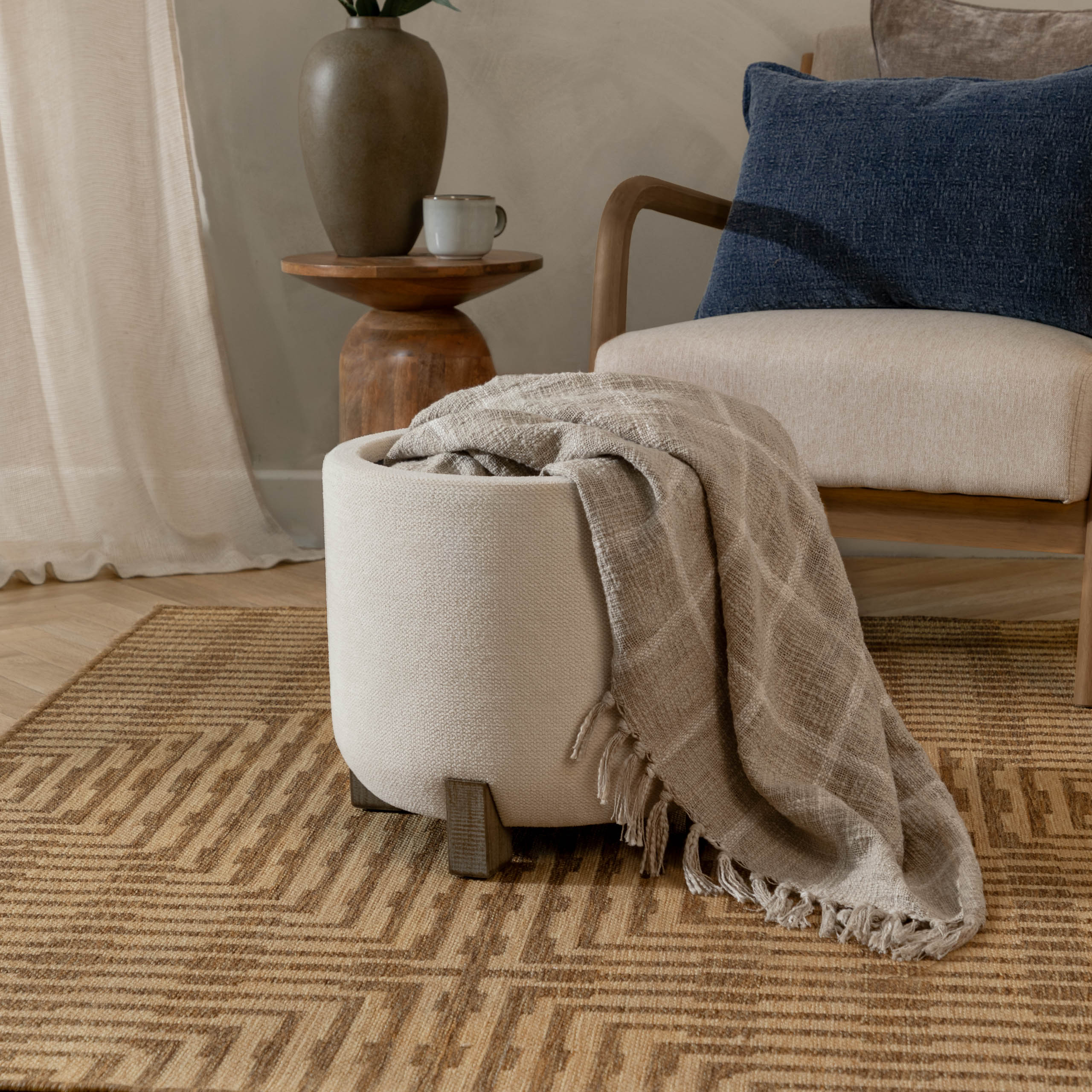 Neven Storage Footstool