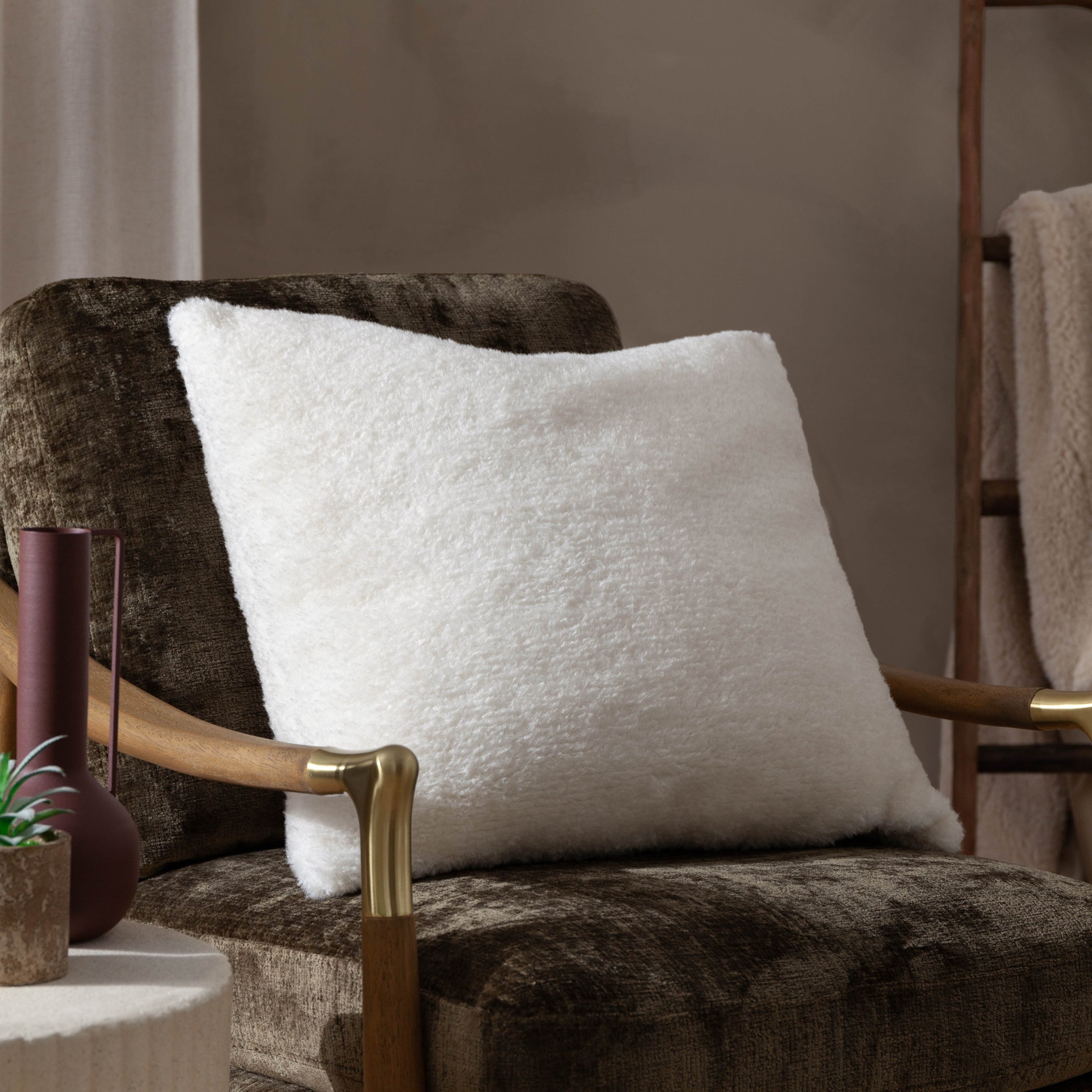 Olann Faux Shearling Cushion