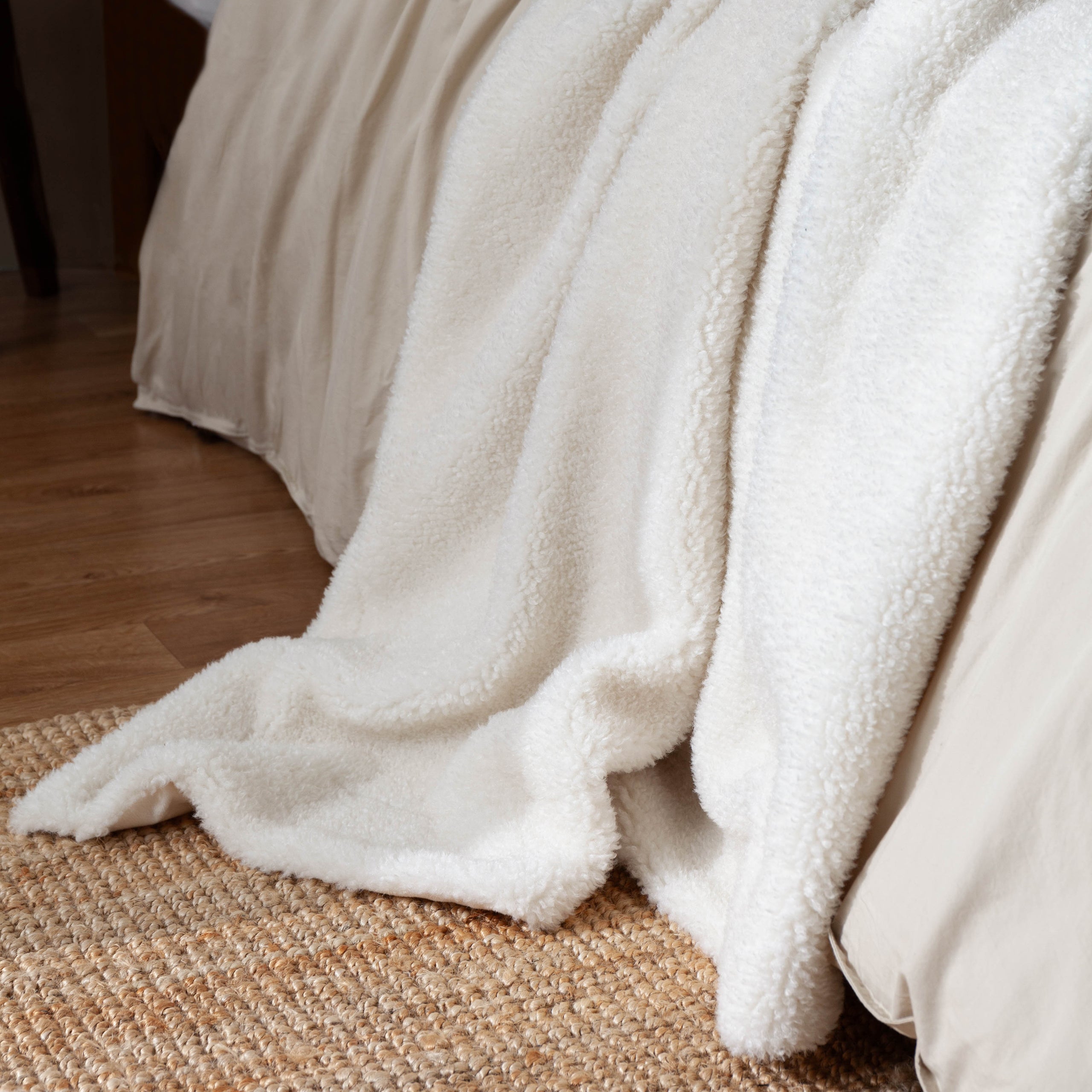 Olann Shearling Fleece Throw