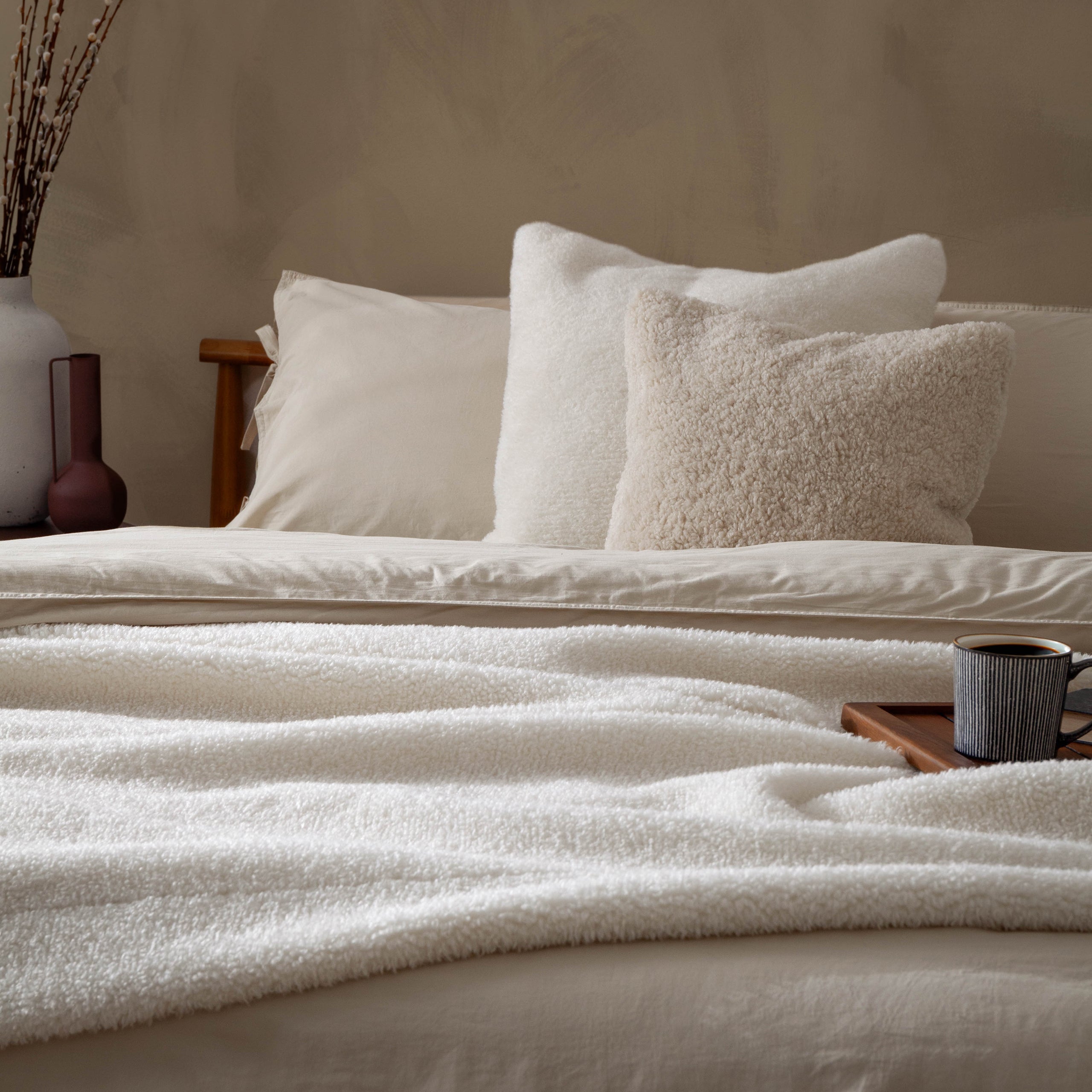 Olann Shearling Fleece Throw