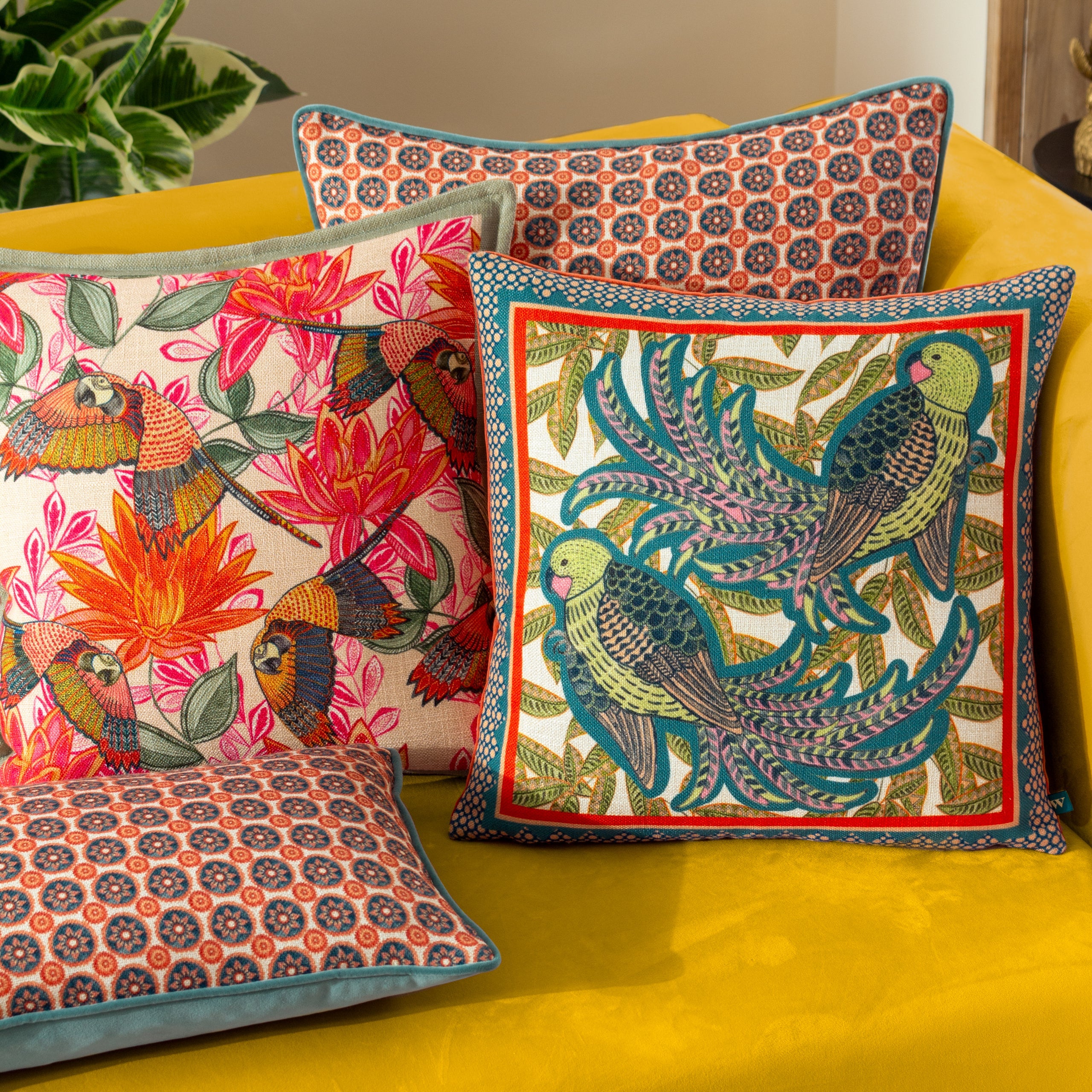 Onika Square Geometric Cushion