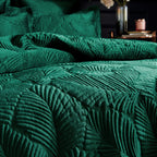 Palmeria Quilted Velvet Duvet Cover Set