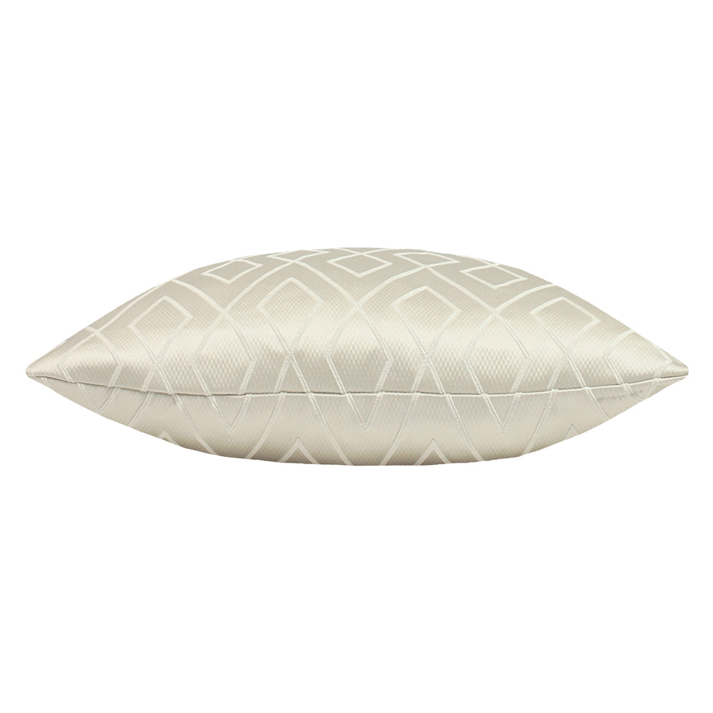 Pivot Geometric Cushion
