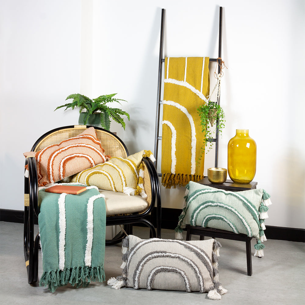 Rainbow Tuft Tasselled Throw