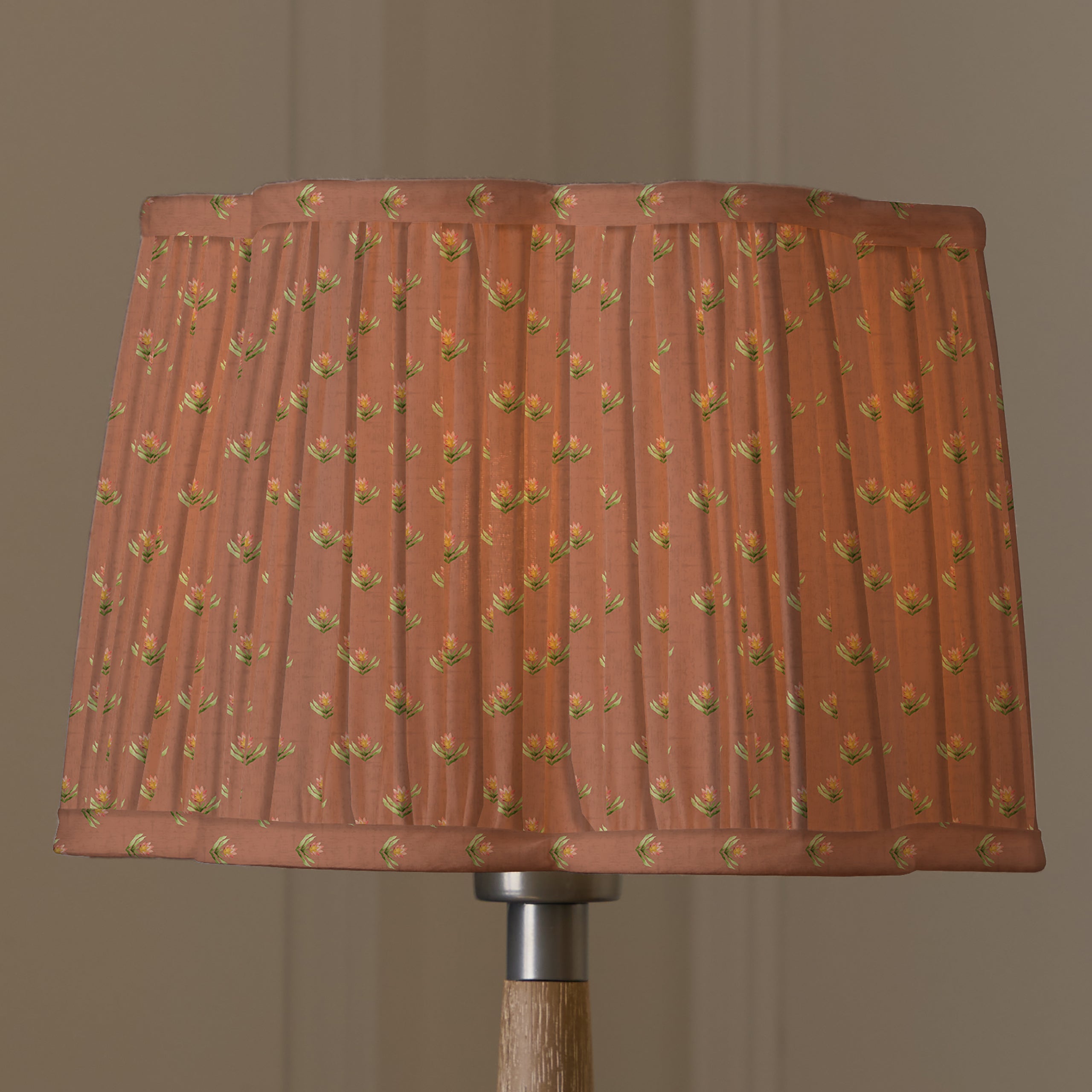 Raja Pleated Scalloped Lamp Shade