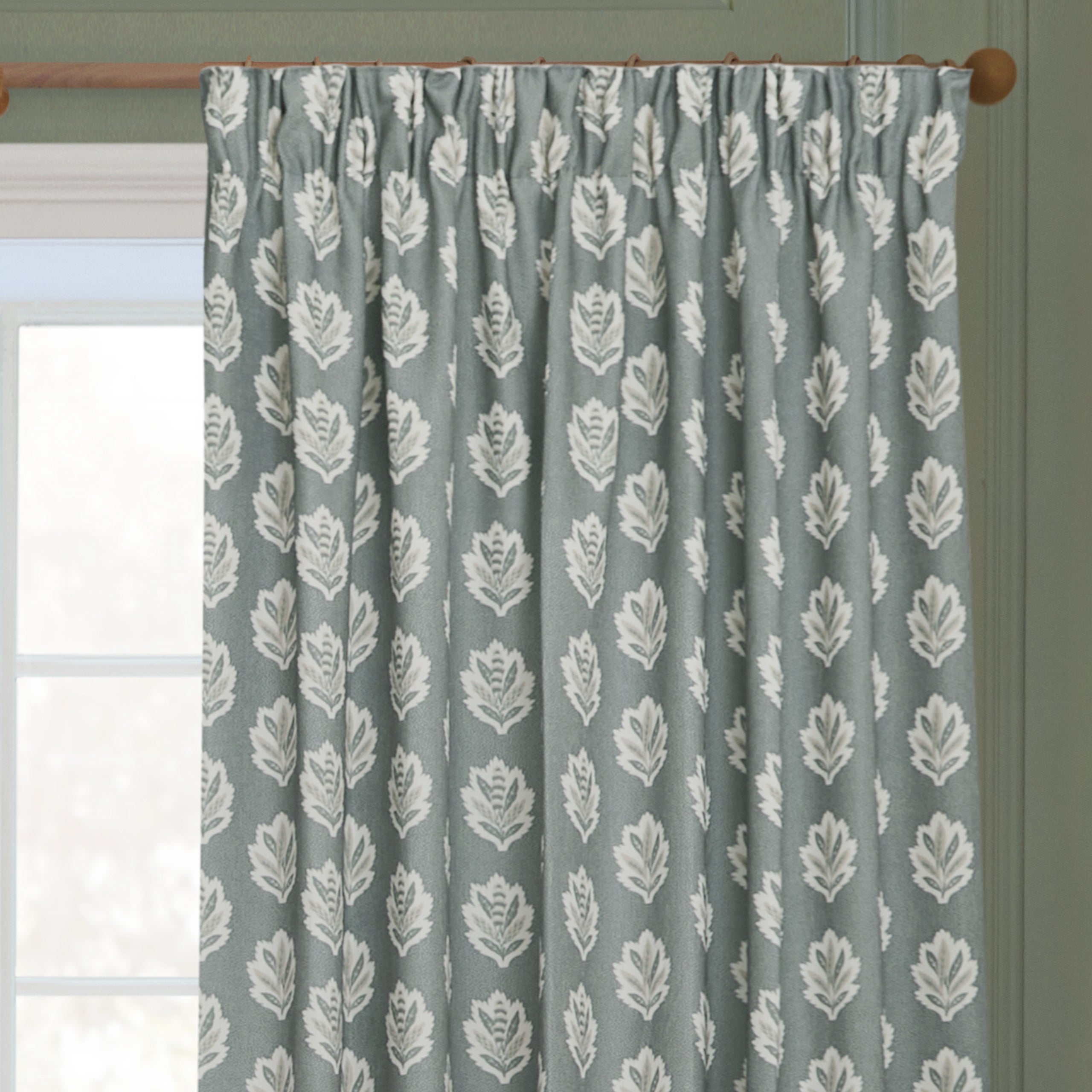 Sessile Leaf Motif Pencil Pleat Curtains