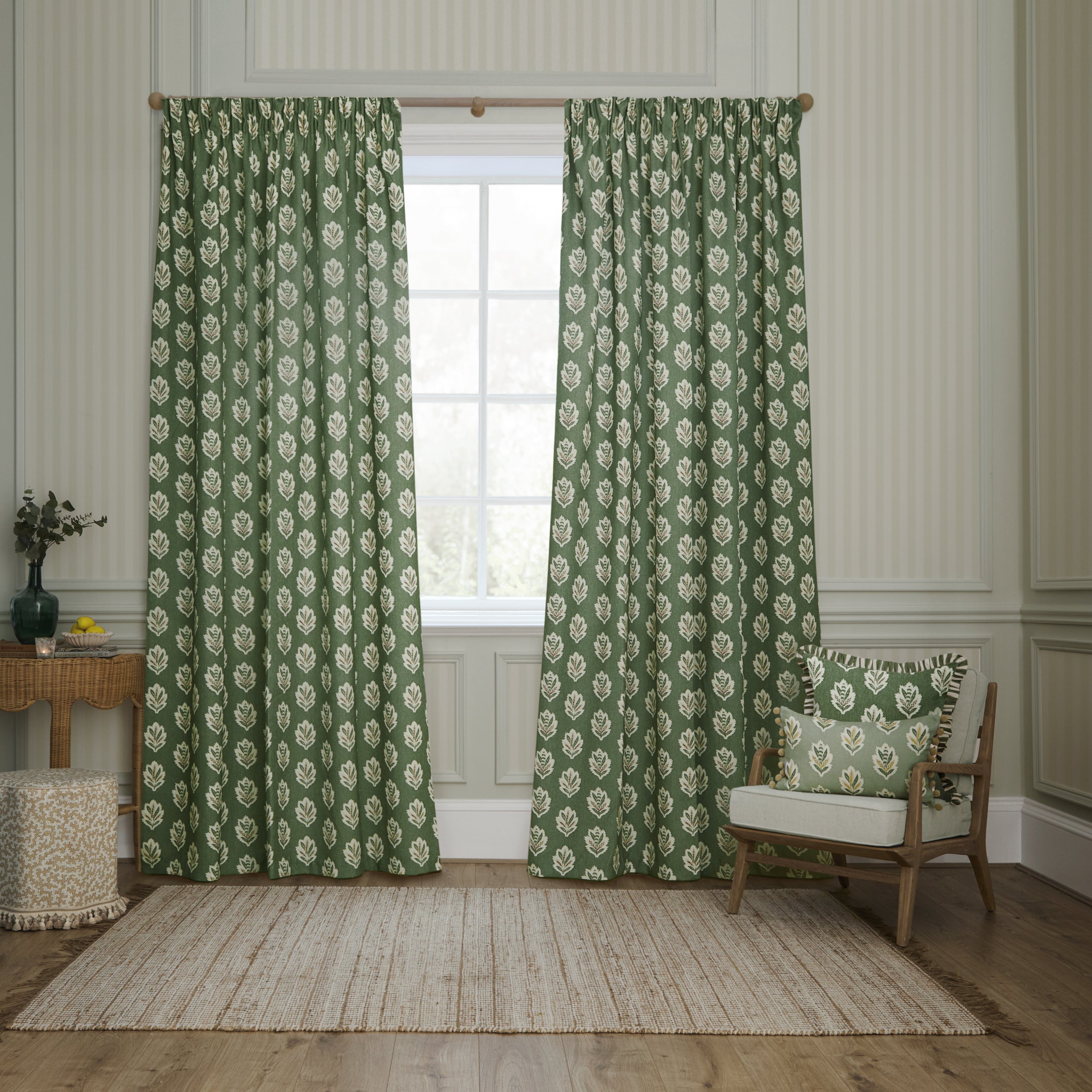 Sessile Leaf Motif Pencil Pleat Curtains