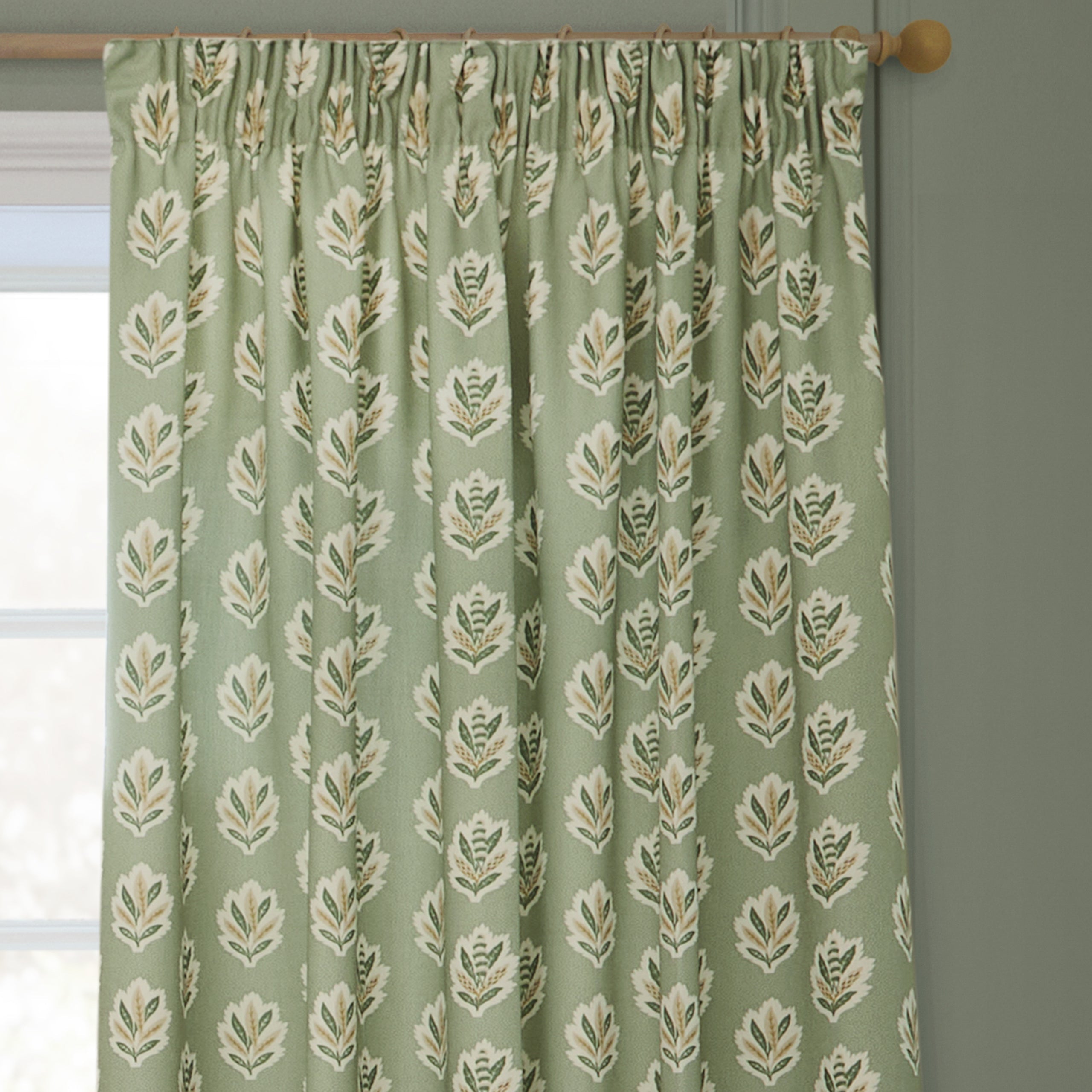 Sessile Leaf Motif Pencil Pleat Curtains