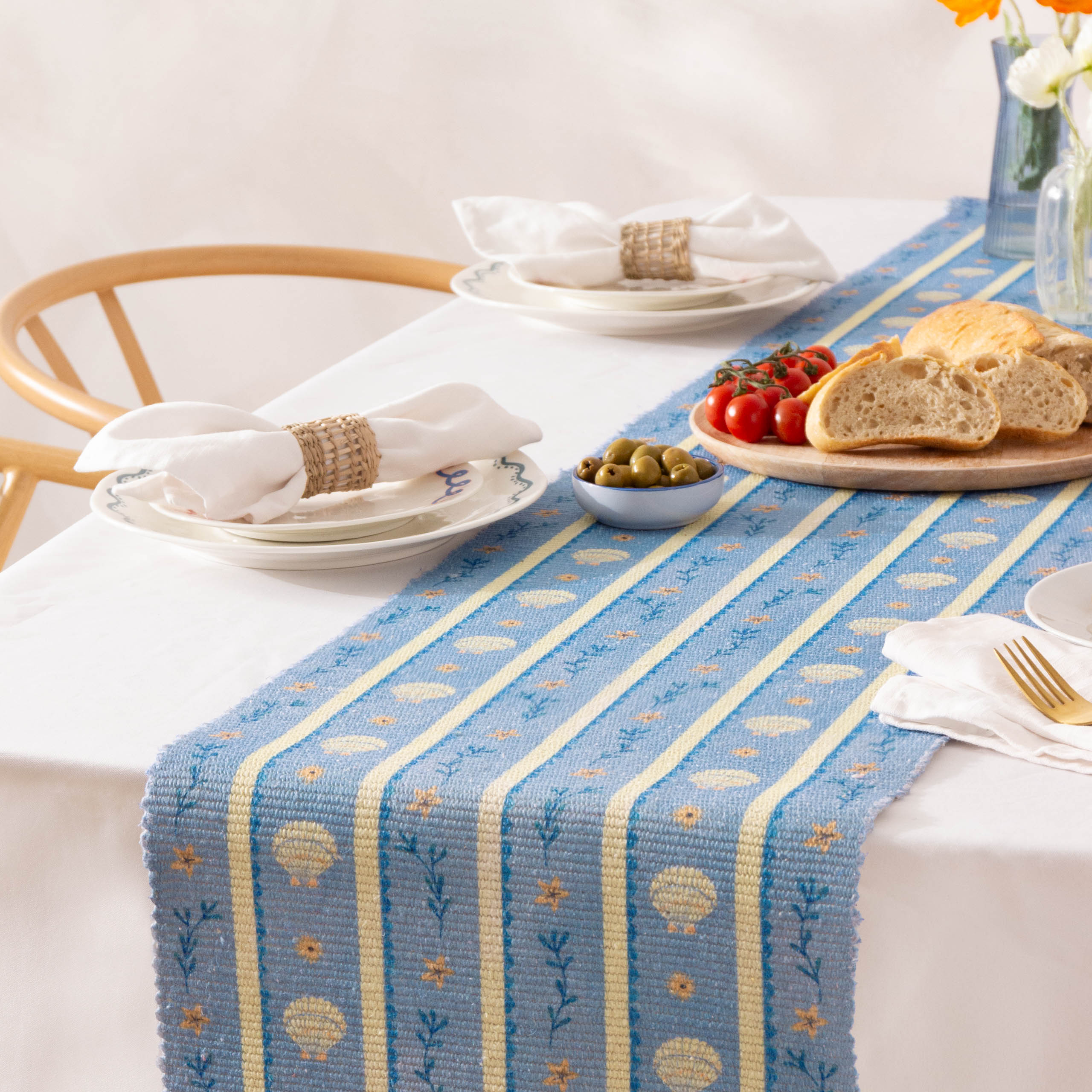 Sea Shells Indoor/Outdoor Table Runner
