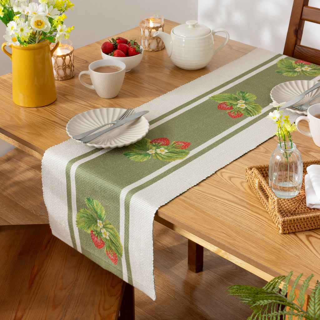 Strawberry Indoor/Outdoor Table Runner