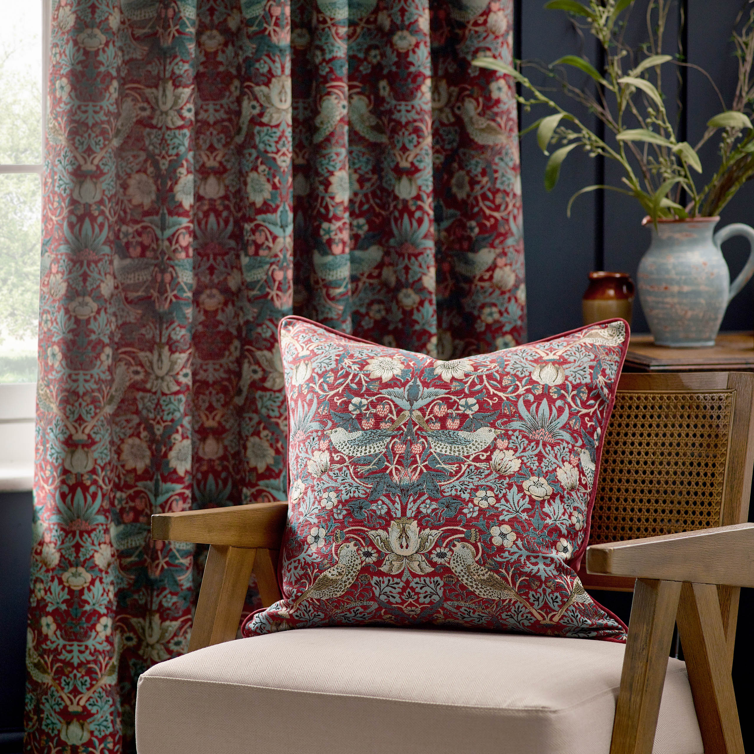 Straw Thief Piped Jacquard Cushion