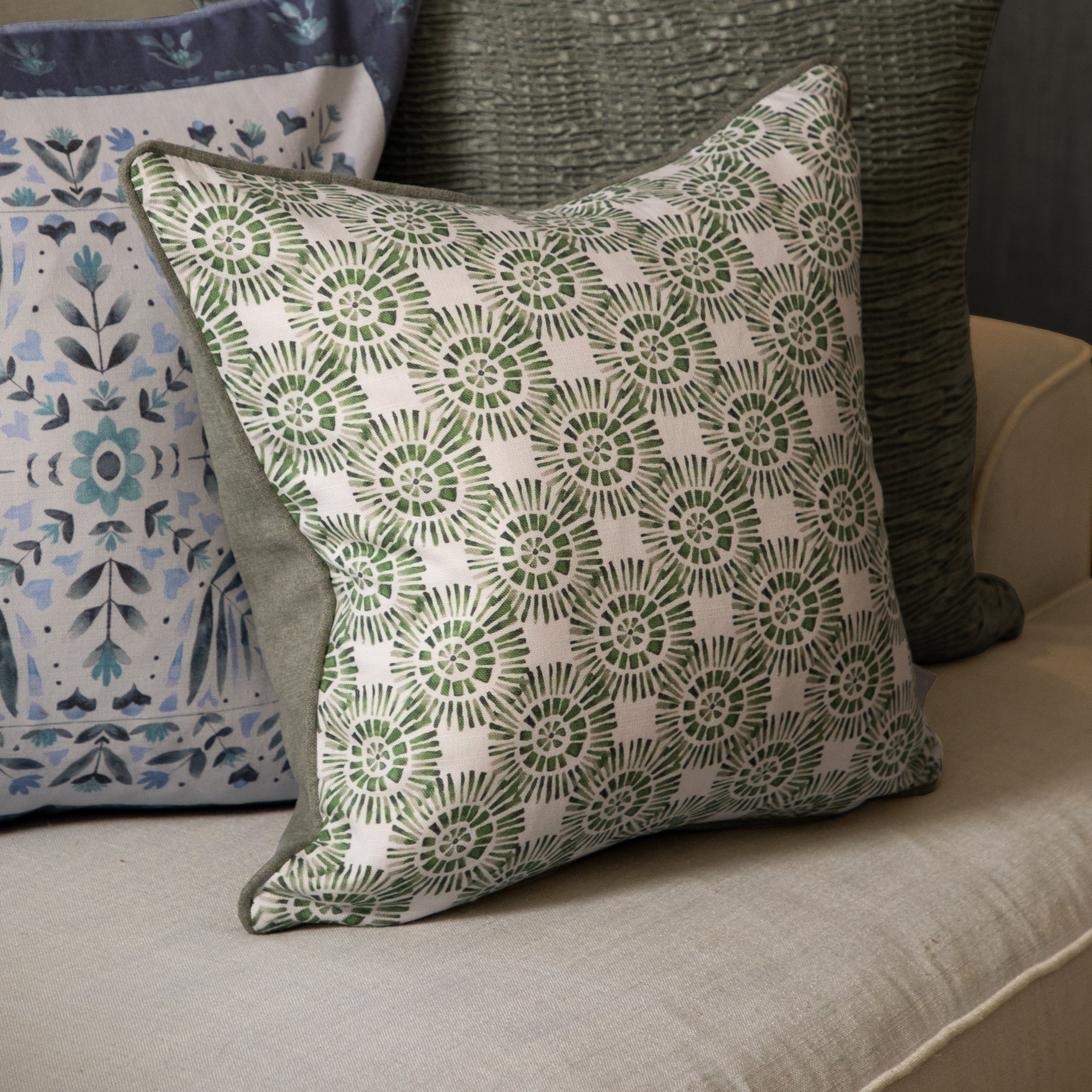 Vali Printed Piped Cushion