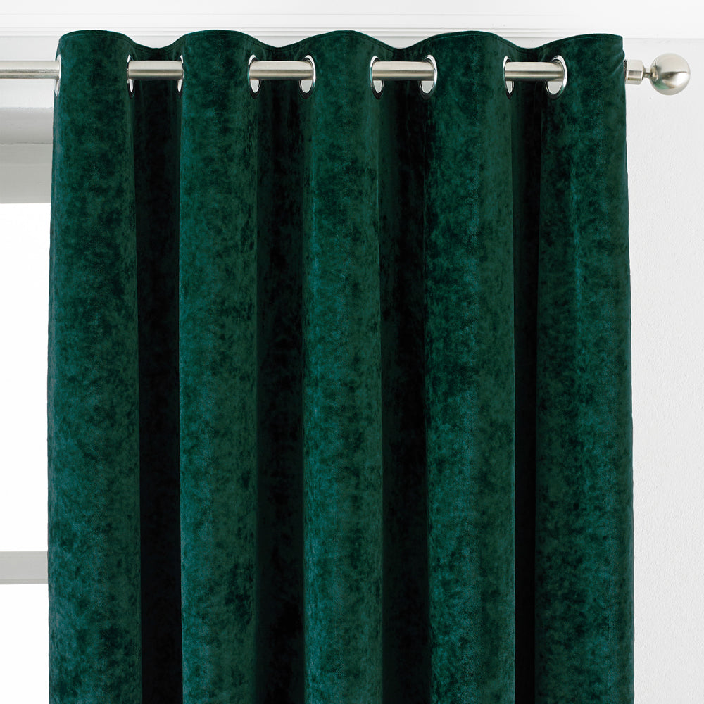 Verona Crushed Velvet Eyelet Curtains