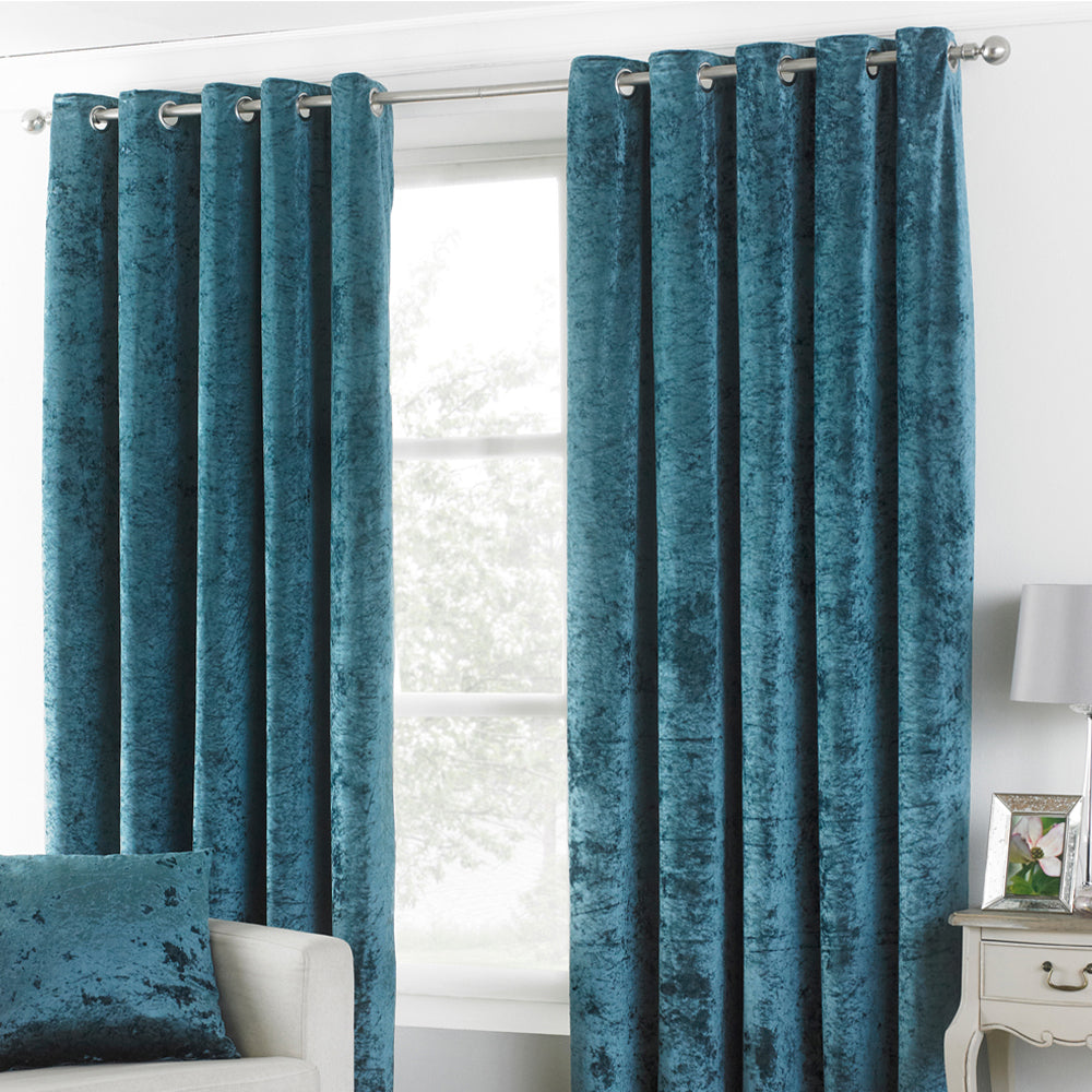 Verona Crushed Velvet Eyelet Curtains