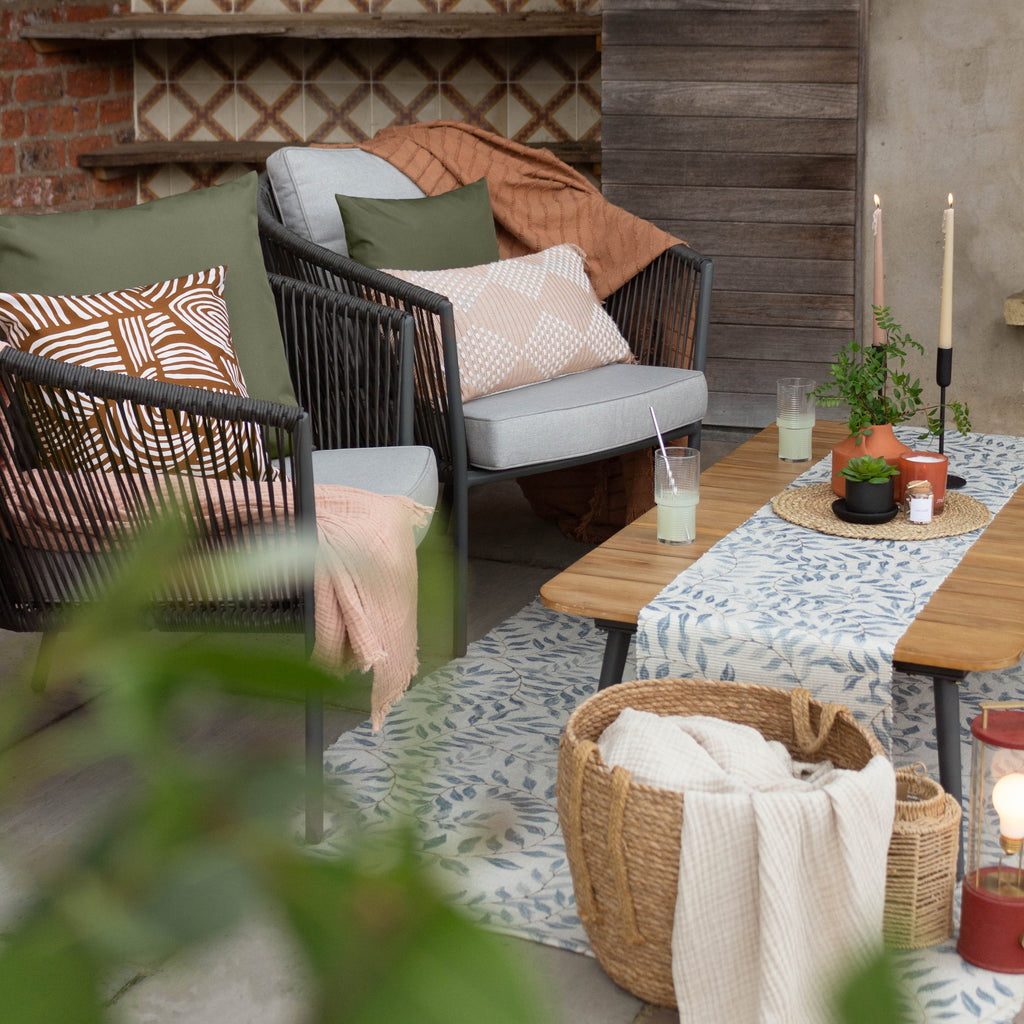 Vinea Indoor/Outdoor Table Runner