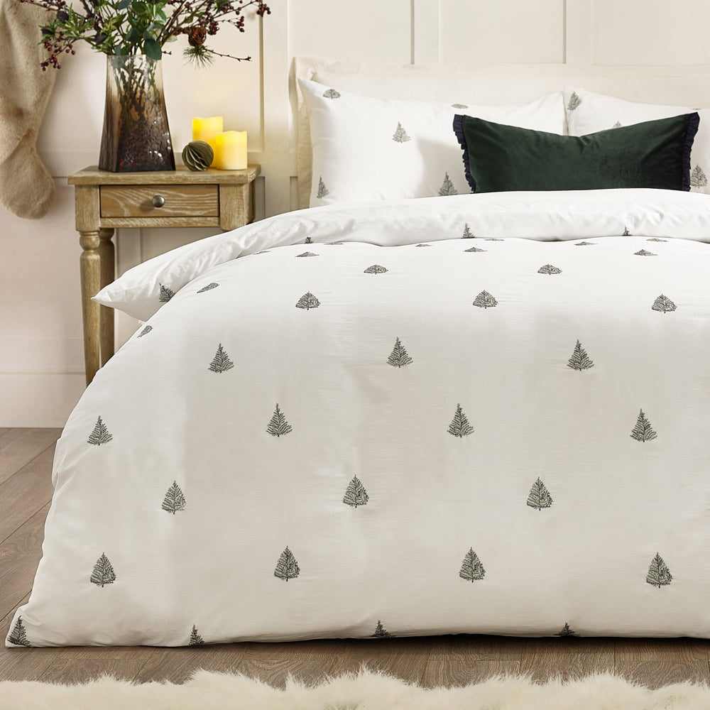 Winter Forest 100% Cotton Embroidered Duvet Cover Set
